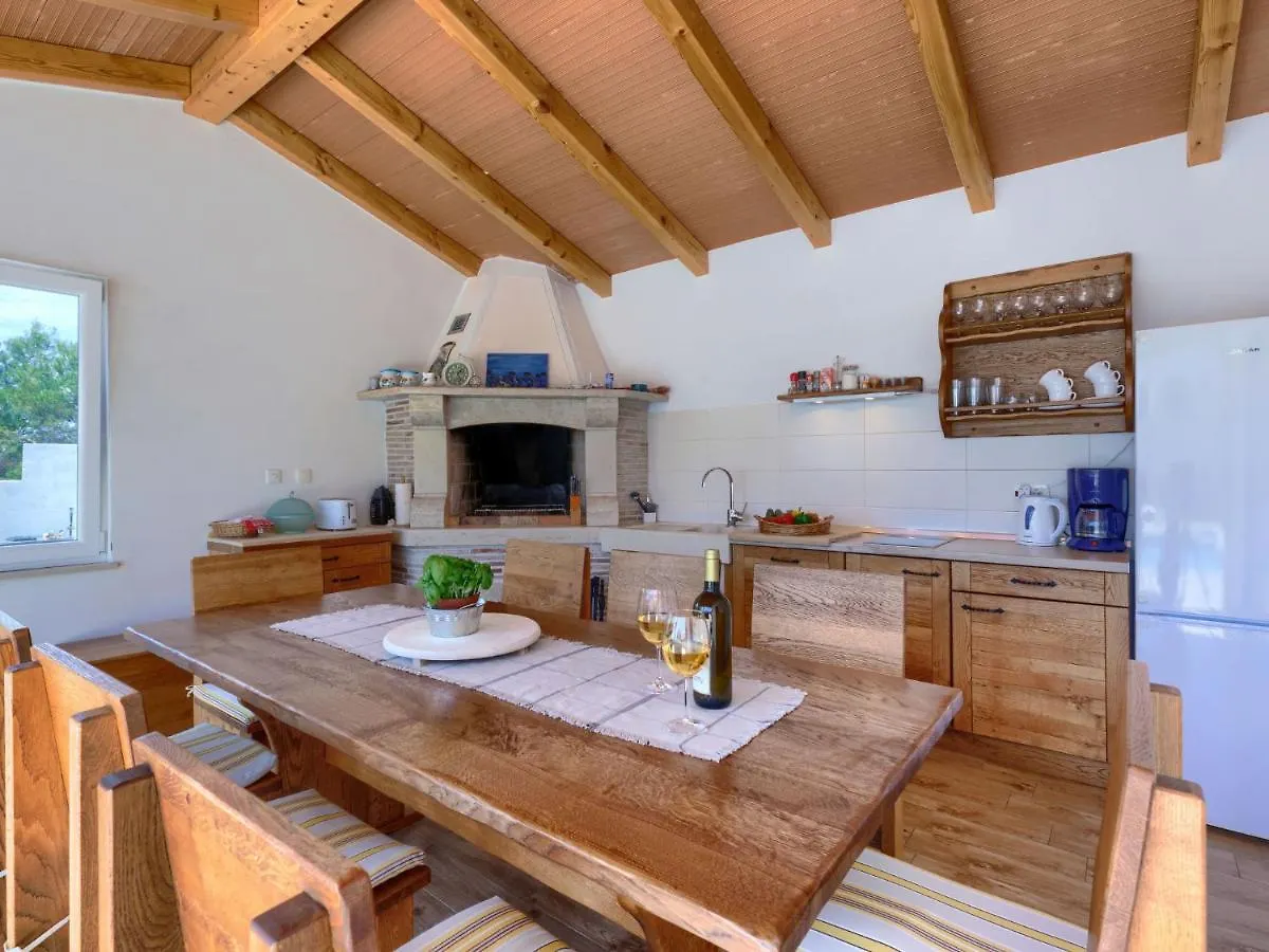 Trget Holiday Home Villa Dina By Interhome