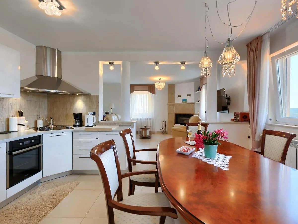 Trget Holiday Home Villa Dina By Interhome קרואטיה
