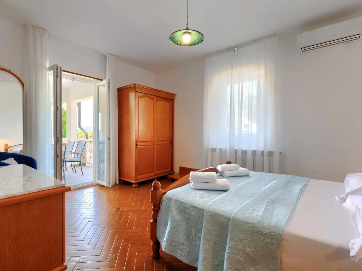 Trget Holiday Home Villa Dina By Interhome קרואטיה
